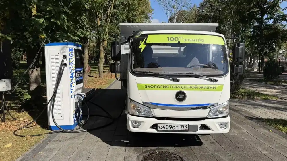 Новость AMBERTRUCK (АВТОТОР представил электрический самосвал и электромобиль АМБЕРАВТО А5 на «ЭлектроСфере» в Кисловодске)