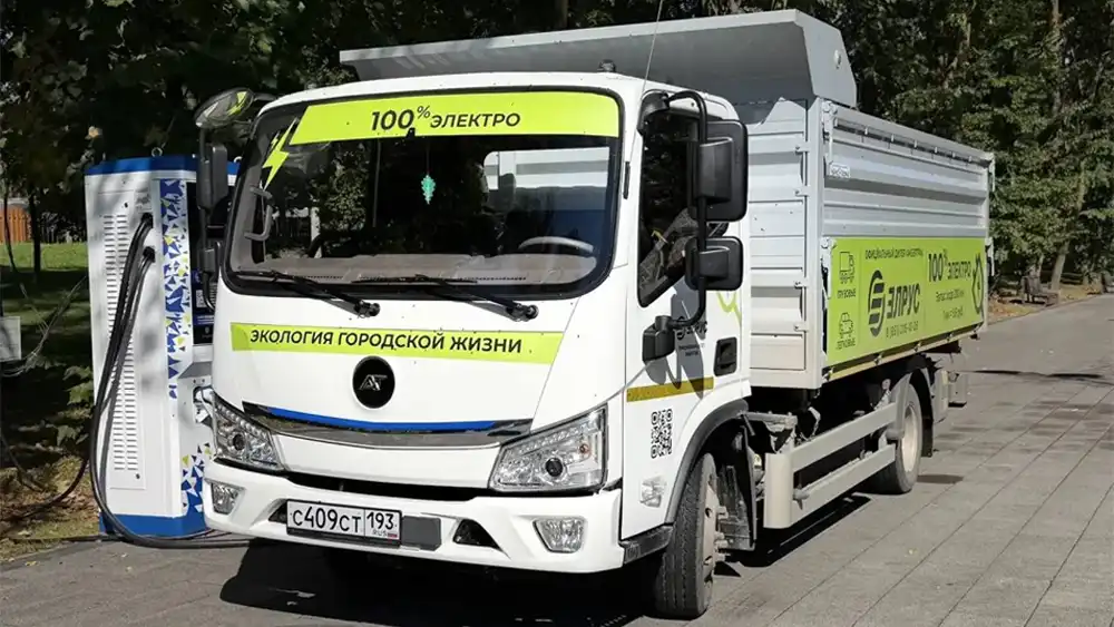Новость AMBERTRUCK (АВТОТОР представил электрический самосвал и электромобиль АМБЕРАВТО А5 на «ЭлектроСфере» в Кисловодске)